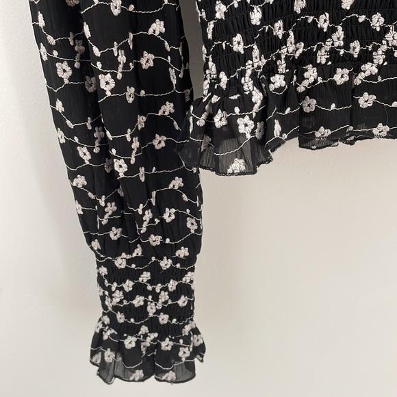 Code x Mode xs black floral button down blouse - Picture 3 of 6
